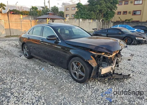 2017 Mercedes-Benz E 300 4Matic из США, поврежденный, VIN WDDZF4KB6HA025282